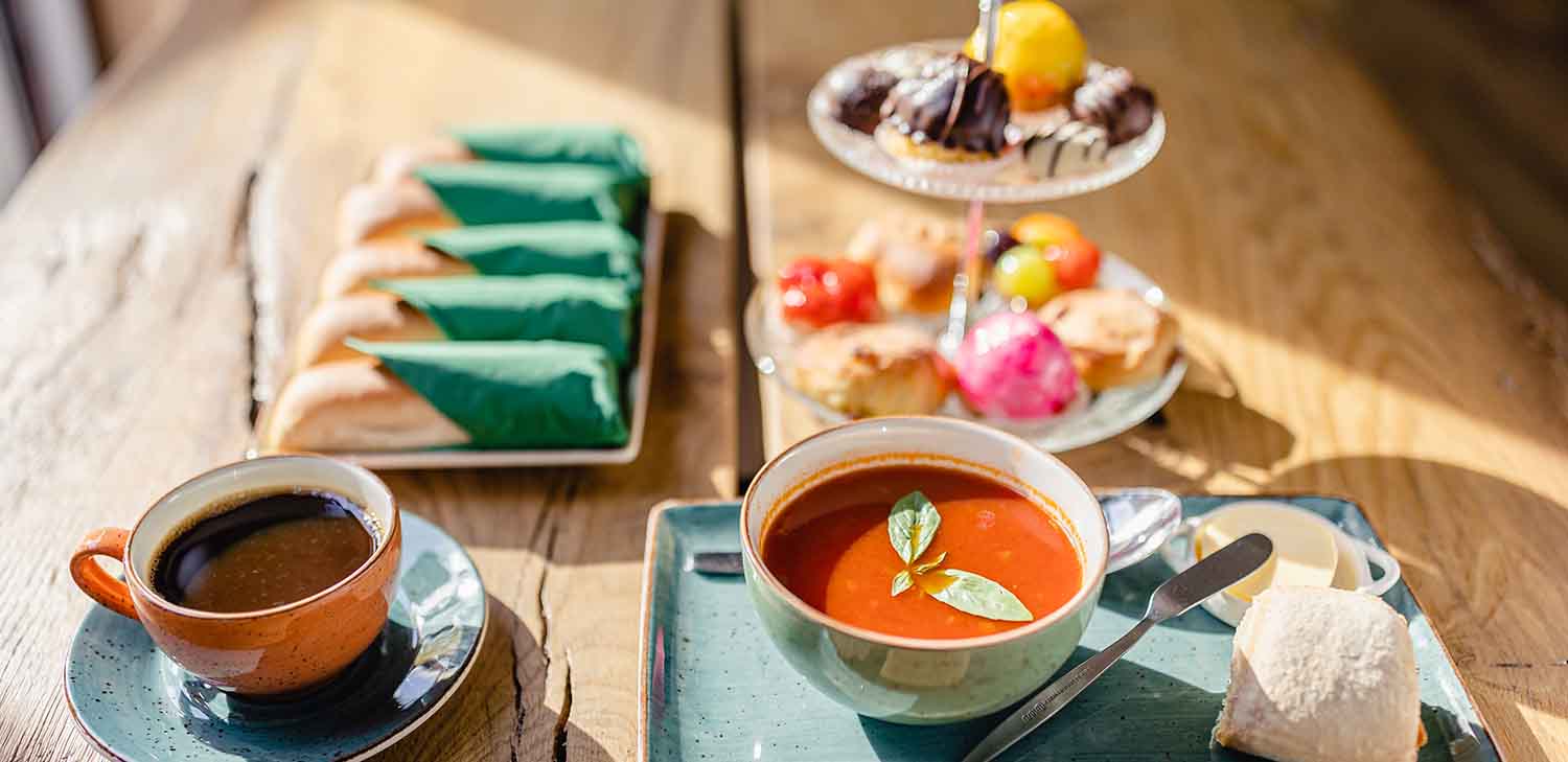 Koffietafel en condoleanceruimte crematorium `t laar